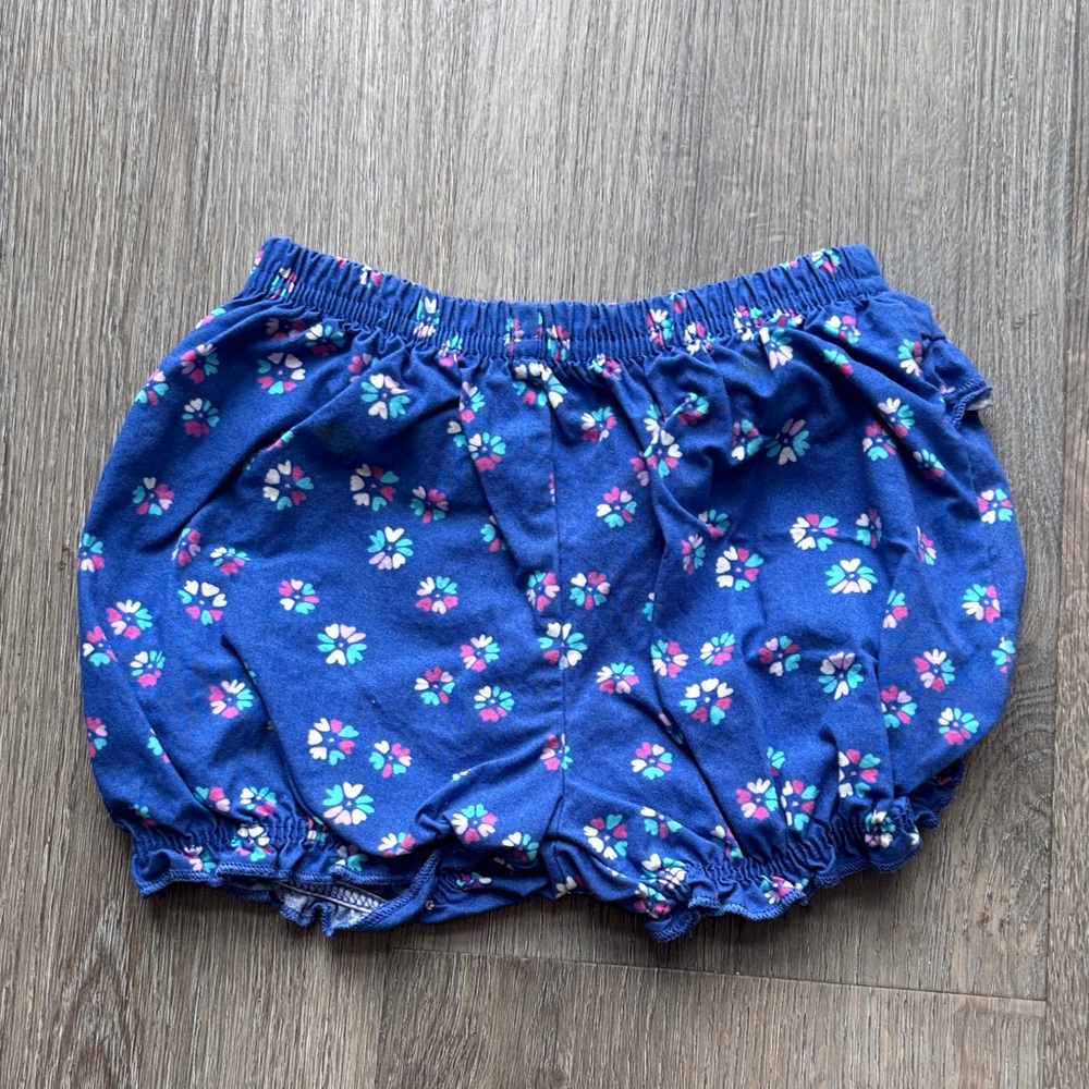 Set of Three Baby Bloomers - Red, Blue, and Black Checkered Size 3-6 months - Picture 9 of 10